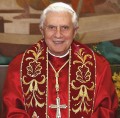 Benedikt XVI., www.wikipedia.org, Fabio Pozzebom, CC BY 2.5 Benedikt XVI., www.wikipedia.org, Fabio Pozzebom, CC BY 2.5